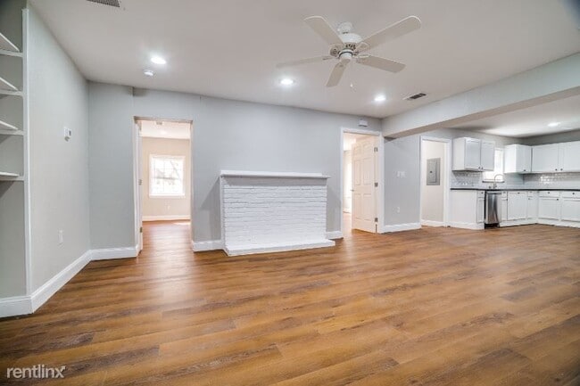 Building Photo - 3 br, 3 bath Townhome - 3034 Valley View Lane