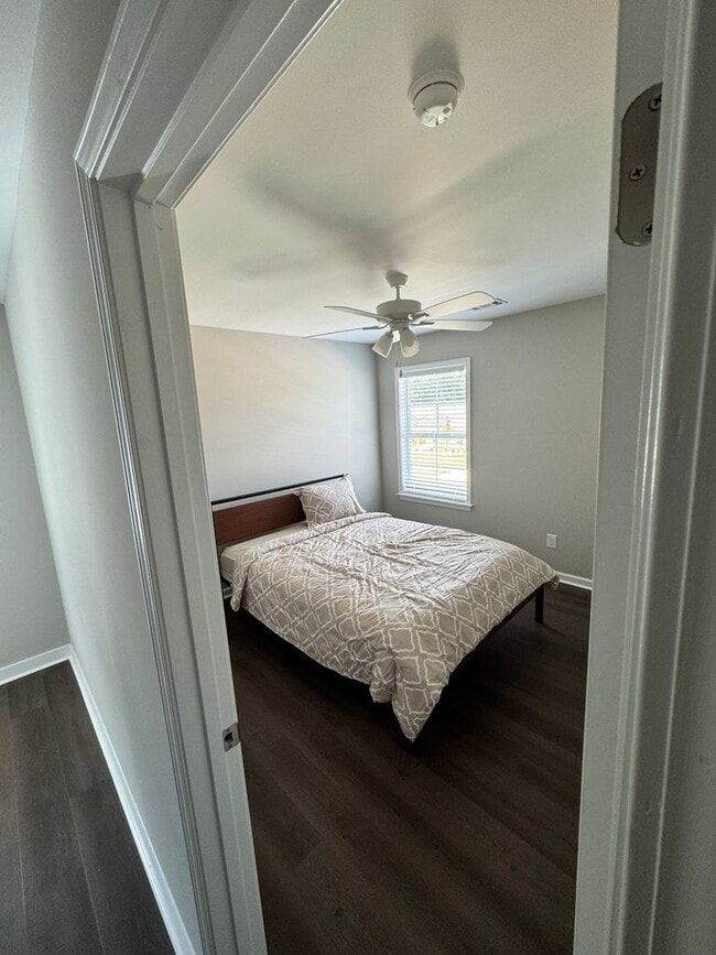 Foto del edificio - 1290 Providence Ln