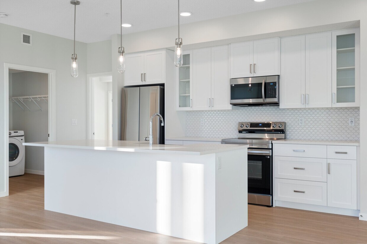 Primary Photo - 33 Carringham Gate NW