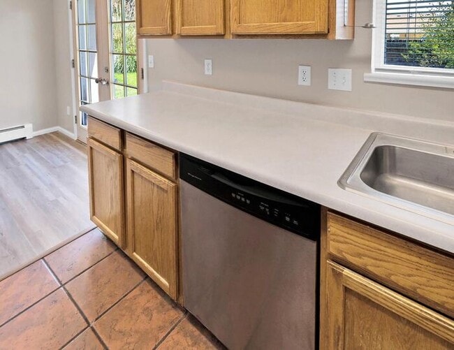 Building Photo - Charming 3-Bed, 2-Bath Home in Clifton, CO