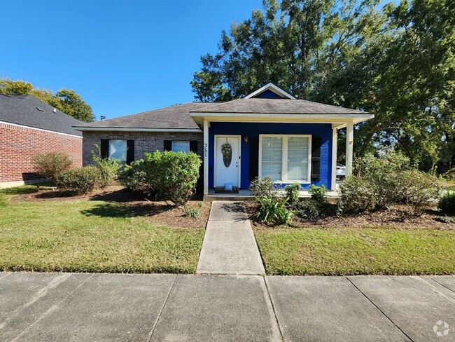 Building Photo - 351 Meadow Crossing Dr