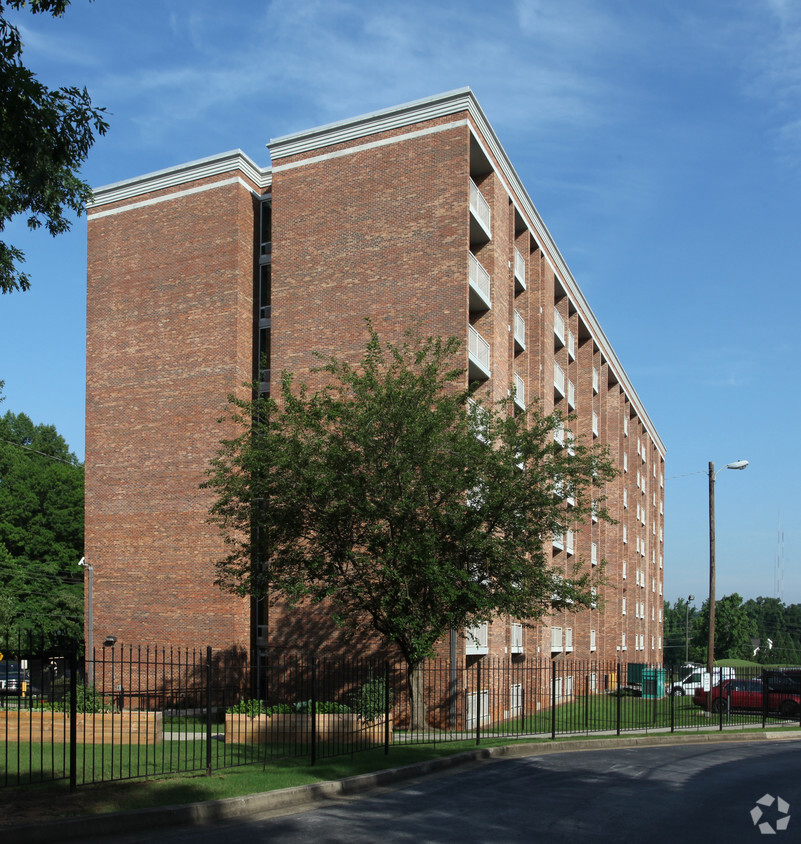 Building Photo - East Lake Tower