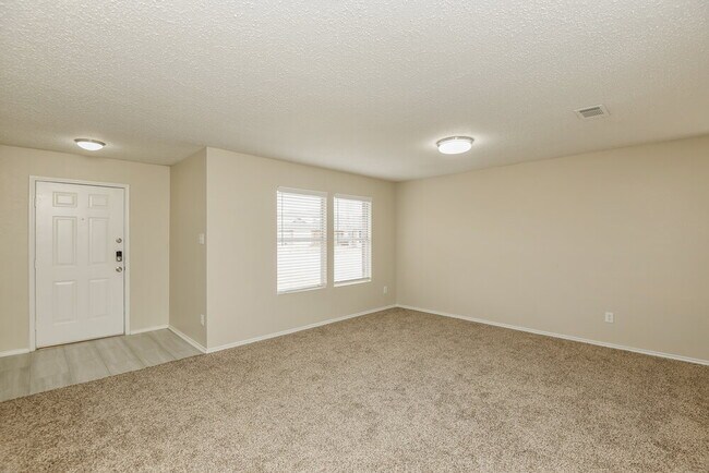 Foto del edificio - 5312 Newcastle Ln