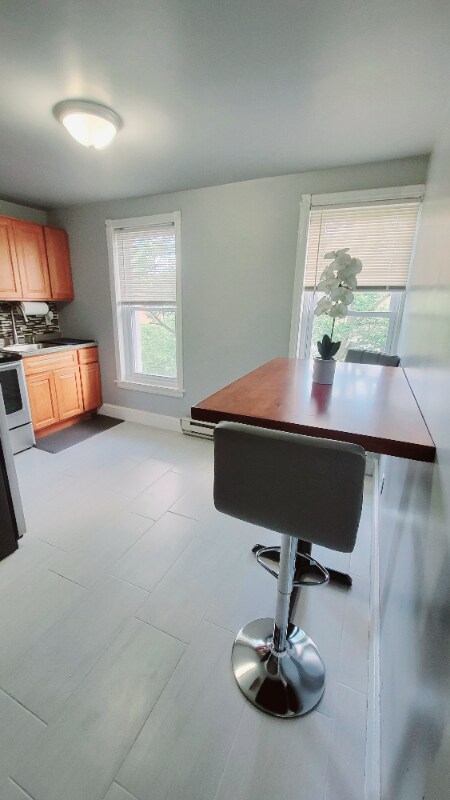 Building Photo - 234 Manheim St