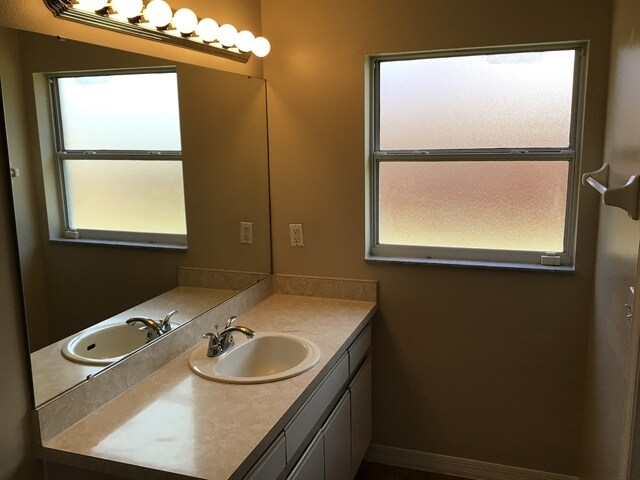 Building Photo - 11824 Caruso Dr