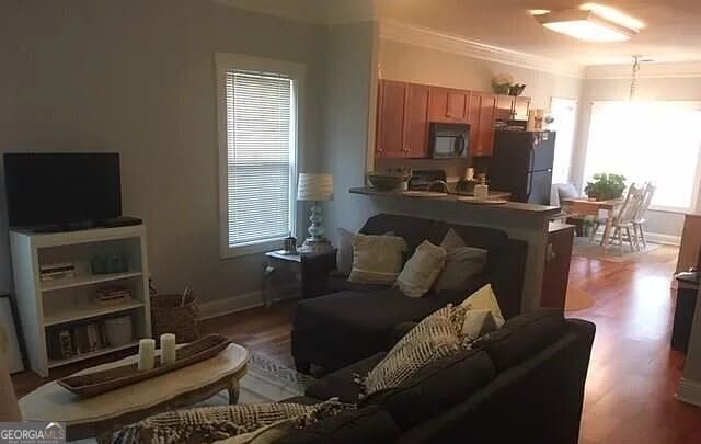 Foto del edificio - 2060 Lakeside Dr