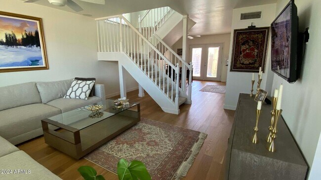 Foto del edificio - 6929 E Osborn Rd