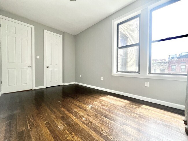 Foto del edificio - 541 W 150th St