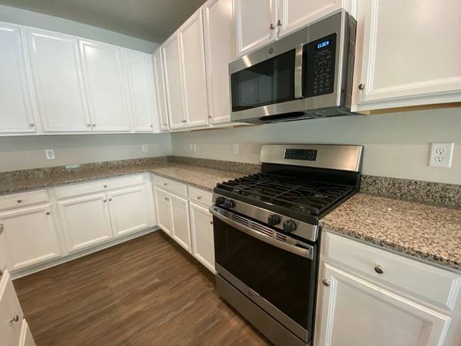 Building Photo - 126 Bicameral Ln