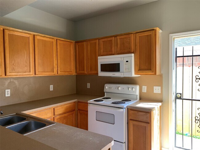 Foto del edificio - 3730 Lehall St