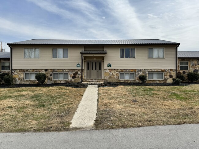 Building Photo - Waters Edge Apartment Homes