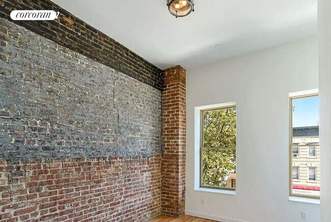 Foto del edificio - 440 Irving Ave