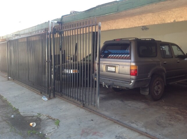 Foto del edificio - 3201 Bartdon Ave