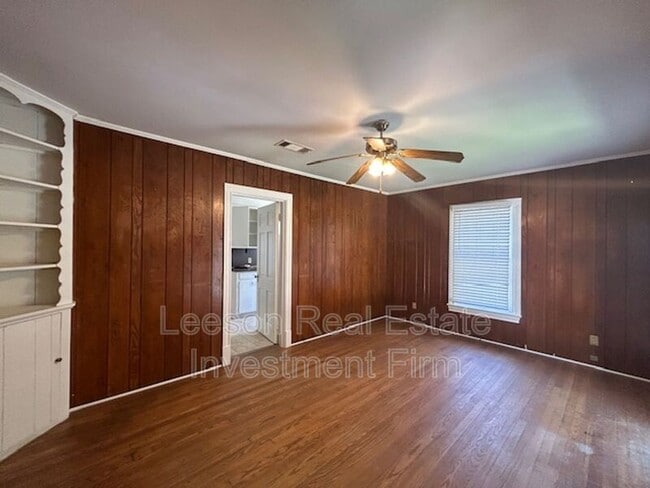 Building Photo - 3429 Beverly Pl