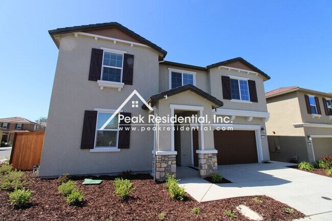 Building Photo - Two Years New - Rocklin 5bd/3ba House with...