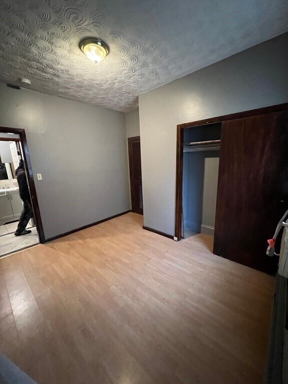 Building Photo - 6 Woodcliff St
