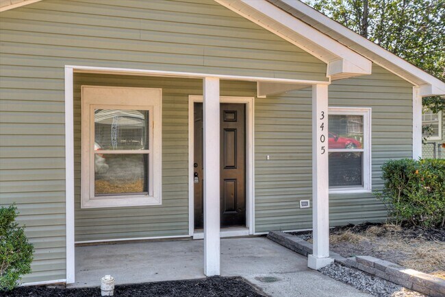 Building Photo - 3405 Princess Ct