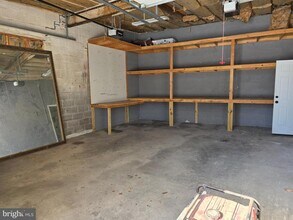 Building Photo - 115 Samdin Blvd