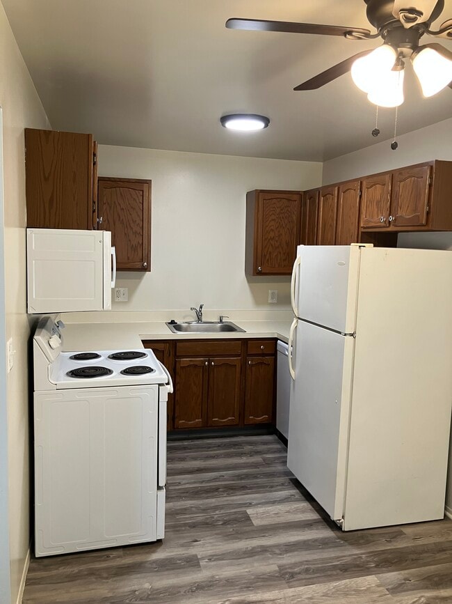 Building Photo - 310 Washington St.