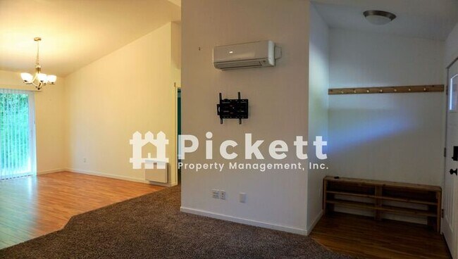 Building Photo - 3 Bed Seabeck Rambler