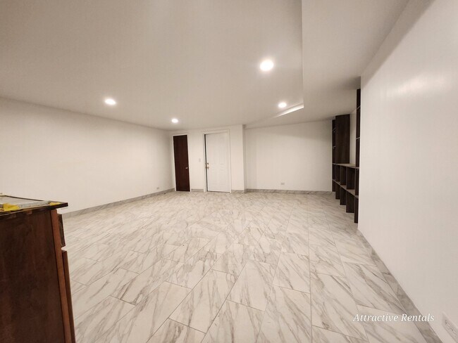 Foto del edificio - 207 N Parkside Ave