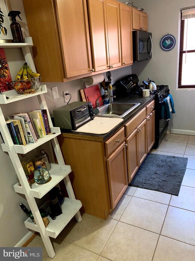 Foto del edificio - 1631 6th St NW