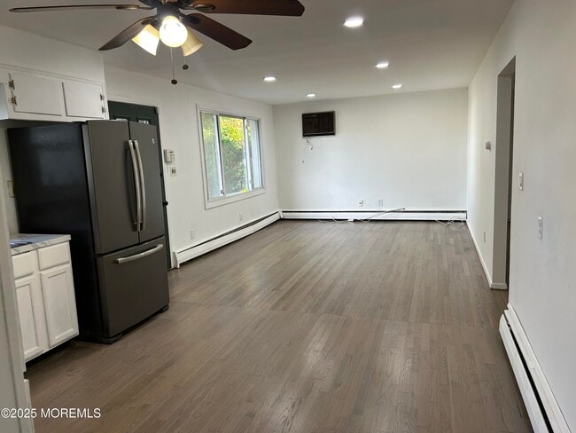 Building Photo - 1510 7th Ave