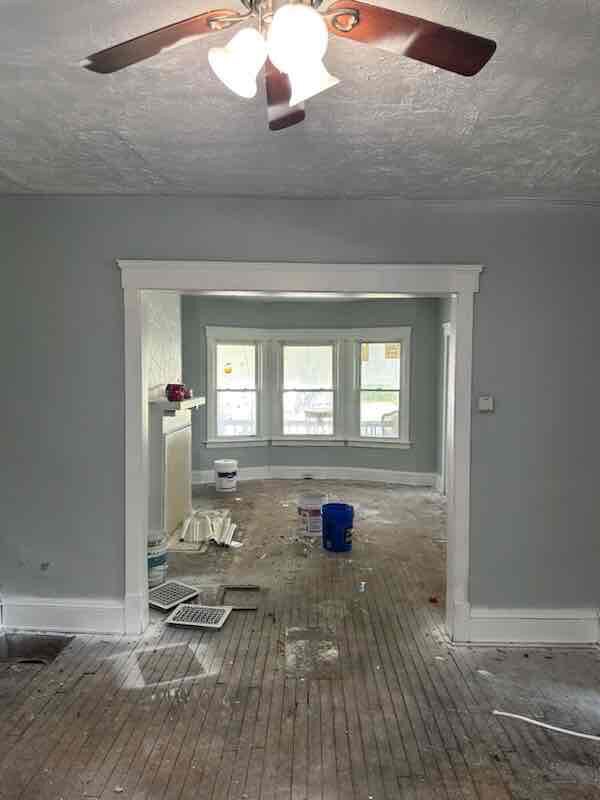 Foto del edificio - 639 E 107th St