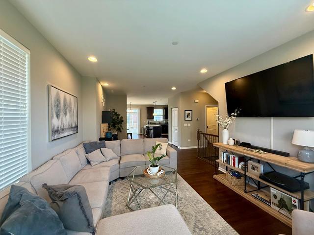 Building Photo - 2927 Henley Ln