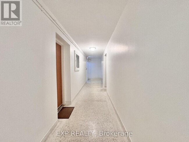 Building Photo - 25 Paisley Blvd E