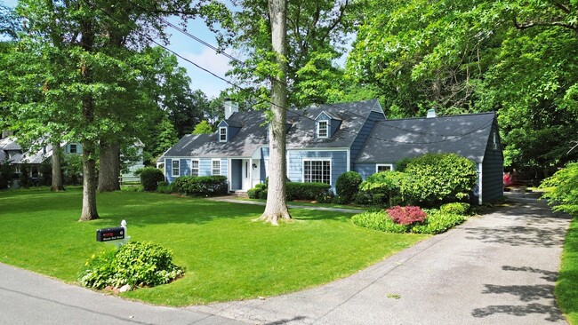 Front Yard View - 6 Woods End Rd