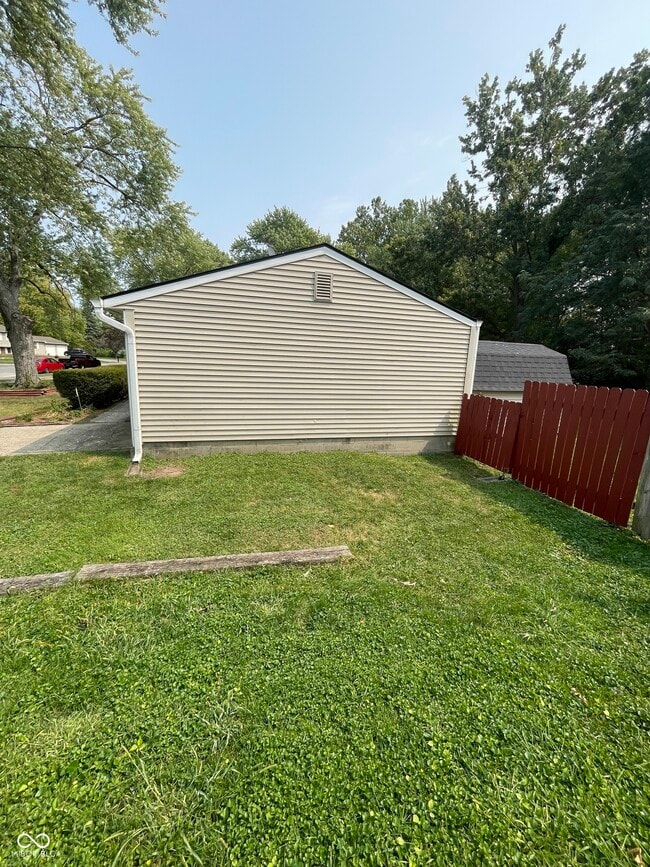 Building Photo - 11227 Whistler Dr