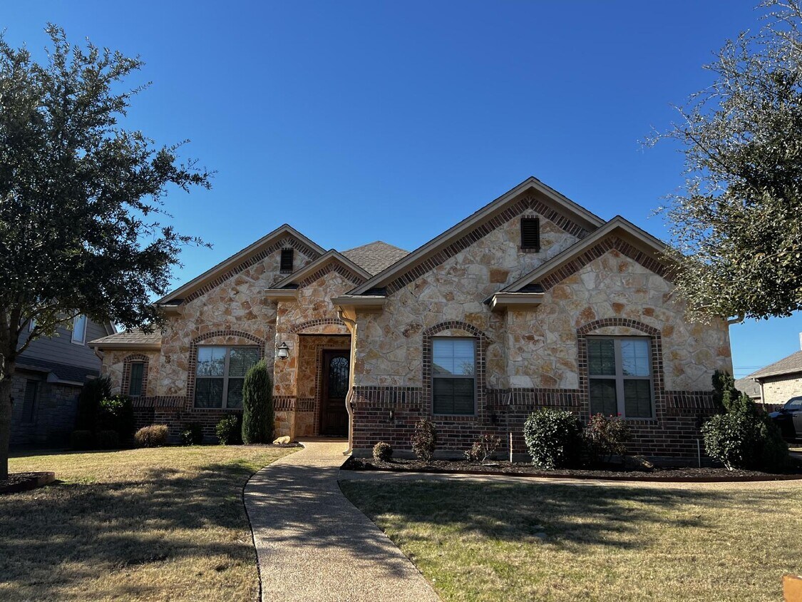 Beautiful 4Bedroom Rental Home with Grani... Room for Rent in Waco