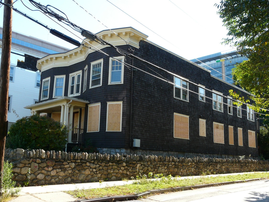 Building Photo - 29 Division St