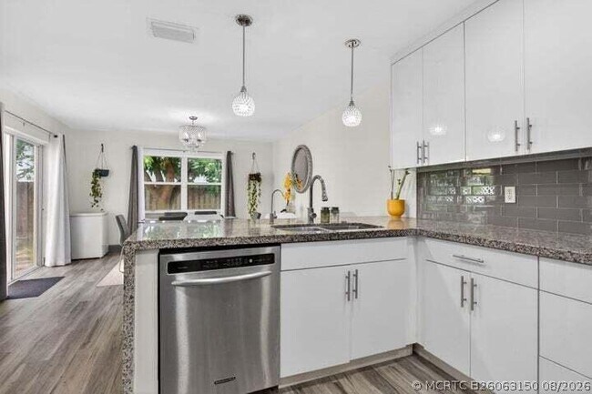Foto del edificio - 4131 Eastridge Cir