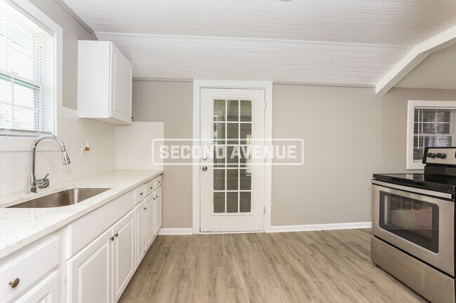 Foto del edificio - 524 E 60th ST