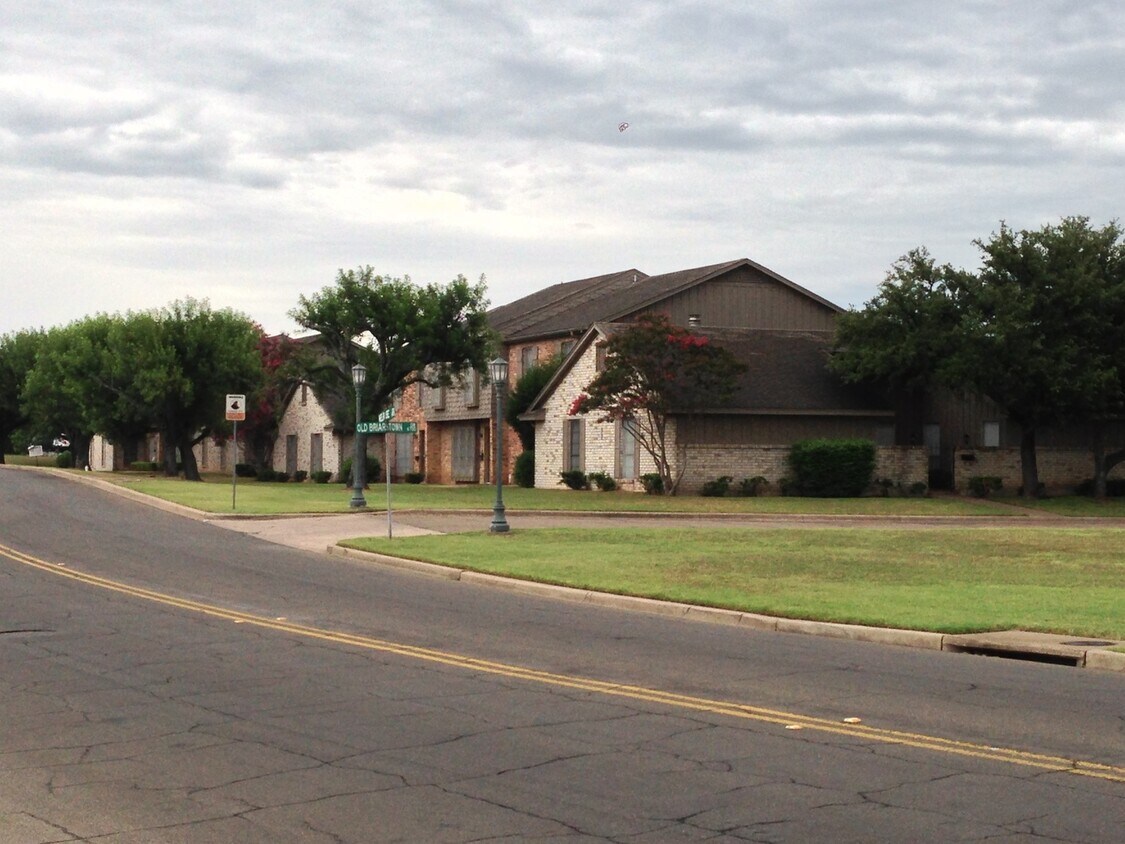 Foto principal - Townhome *LEASING SPECIAL AVAILABLE*
