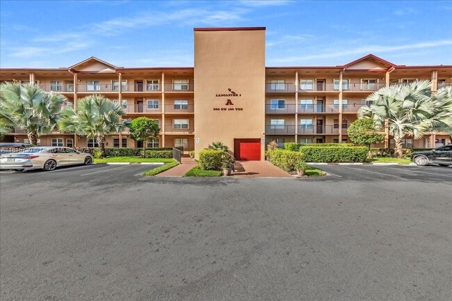 Building Photo - 500 SW 130th Terrace