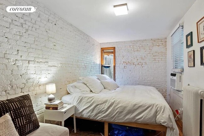 Building Photo - 54 Sidney Pl