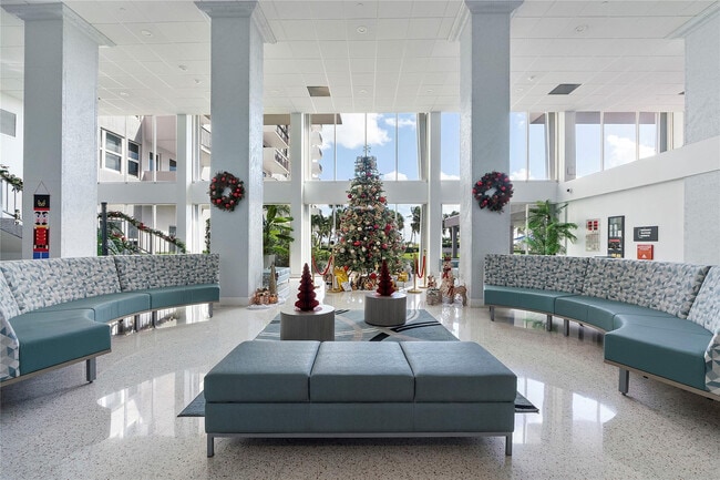 Building Photo - 405 N Ocean Blvd