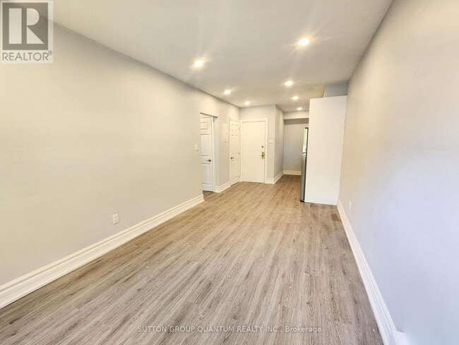 Photo du bâtiment - 122-122 Newcastle St