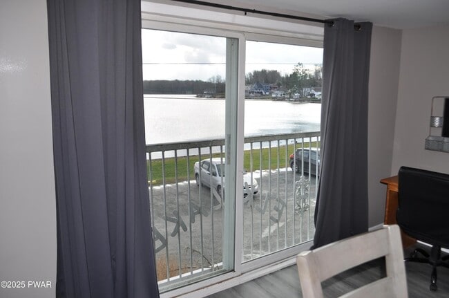 Building Photo - 25 Lizzy Ln