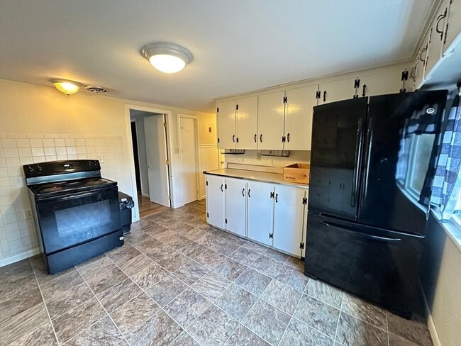 Building Photo - 91 W Main St