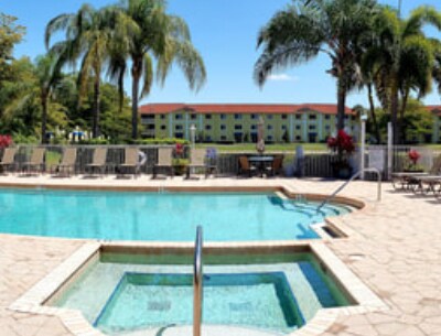 Foto del edificio - 8264 Key Royal Cir