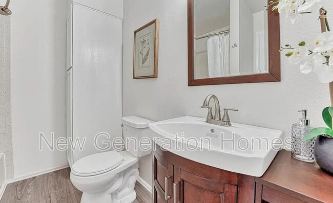 Building Photo - 4552 Castlepoint Dr