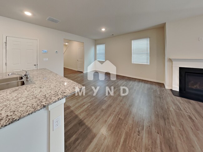 Building Photo - 5371 Barberry Avenue