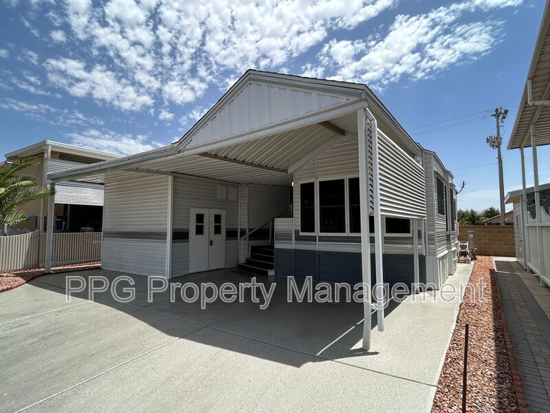 Foto principal - 17200 W Bell Rd