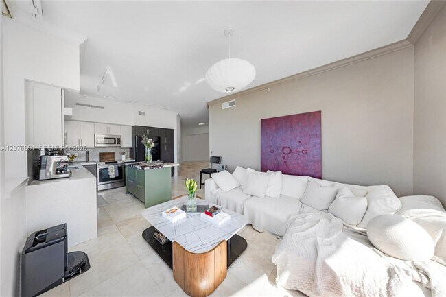 Foto del edificio - 1745 E Hallandale Beach Blvd