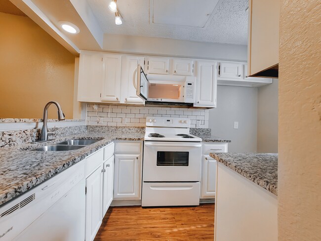 Foto del edificio - 1445 Weiler Blvd