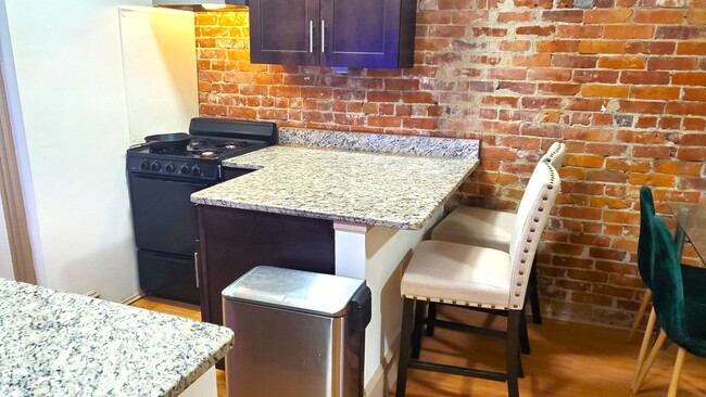 Granite Countertops - 387 Capitol Ave